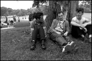 USA. New York City. 1959. Brooklyn Gang. Junior (L) with Bruce Davidson and unidentified person (R) in prospect park. 1959.